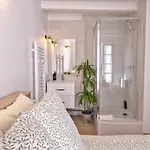 Apartament Grand Verdiere, Duplex A 5 Min Du Port La Rochelle (Charente-Maritime)