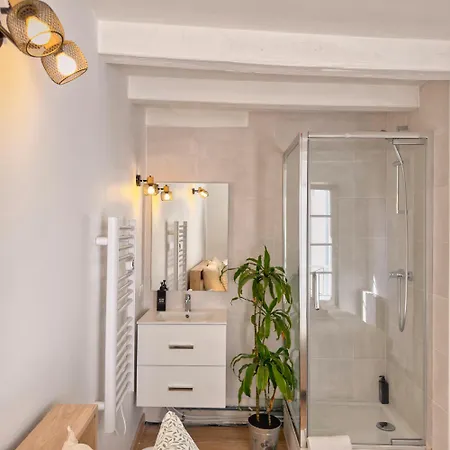 Grand Verdiere, Duplex A 5 Min Du Port * La Rochelle (Charente-Maritime)