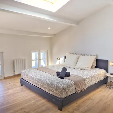 Apartament Grand Verdiere, Duplex A 5 Min Du Port La Rochelle (Charente-Maritime)