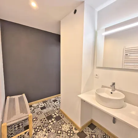 Lägenhet Grand Verdiere, Duplex A 5 Min Du Port La Rochelle (Charente-Maritime)
