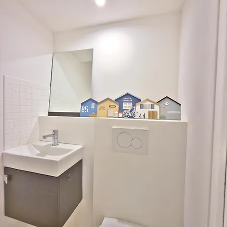 Apartament Grand Verdiere, Duplex A 5 Min Du Port La Rochelle (Charente-Maritime)